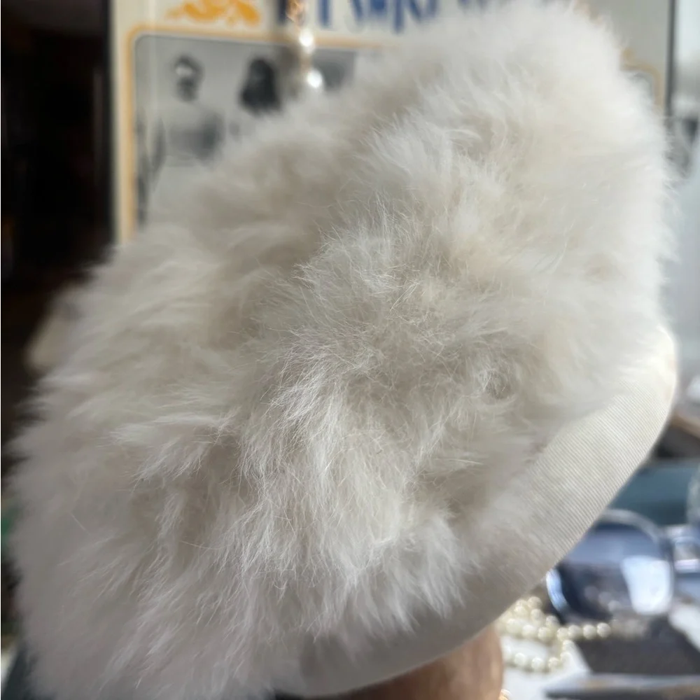 YSL fabulous vintage Fur Hat with Bow Accessories - Picture 7 of 16